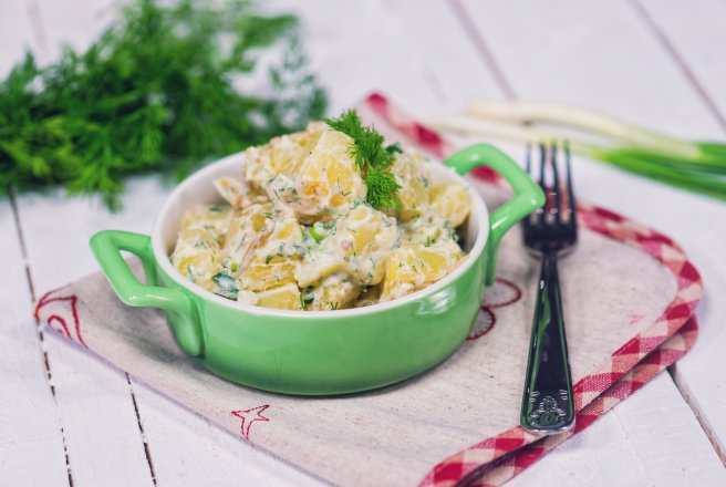 Salată cu ton și legume