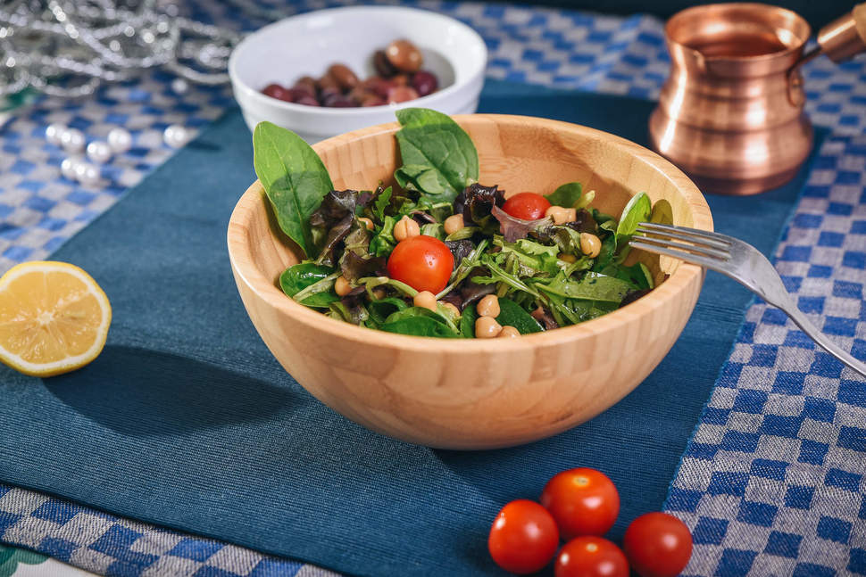Salată cu rucola și năut